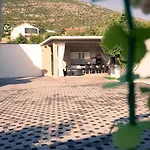 ヴィラ Laguna モスタル