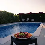 Laguna モスタル