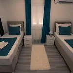 Laguna Vila *