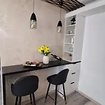 Laguna *