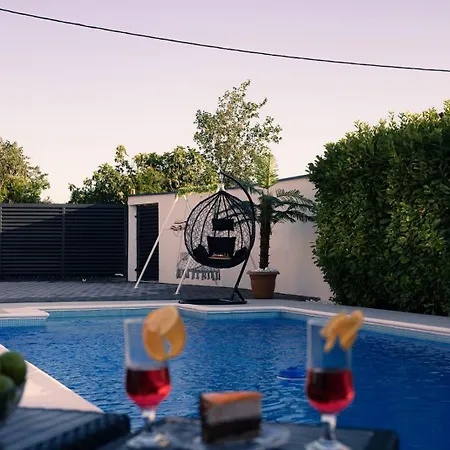 Laguna Mostar Villa *